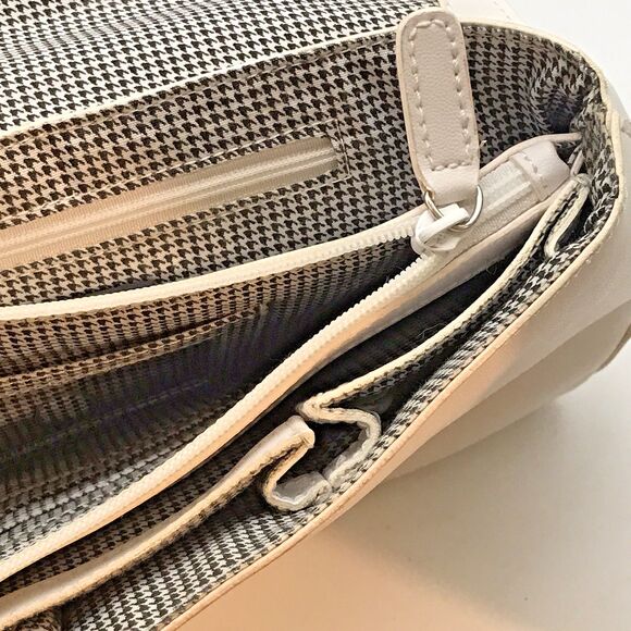 Liz Claiborne Accessories Card Organizer Shoulder Bag Zip Pocket Adj. Top Handle - Picture 10 of 10